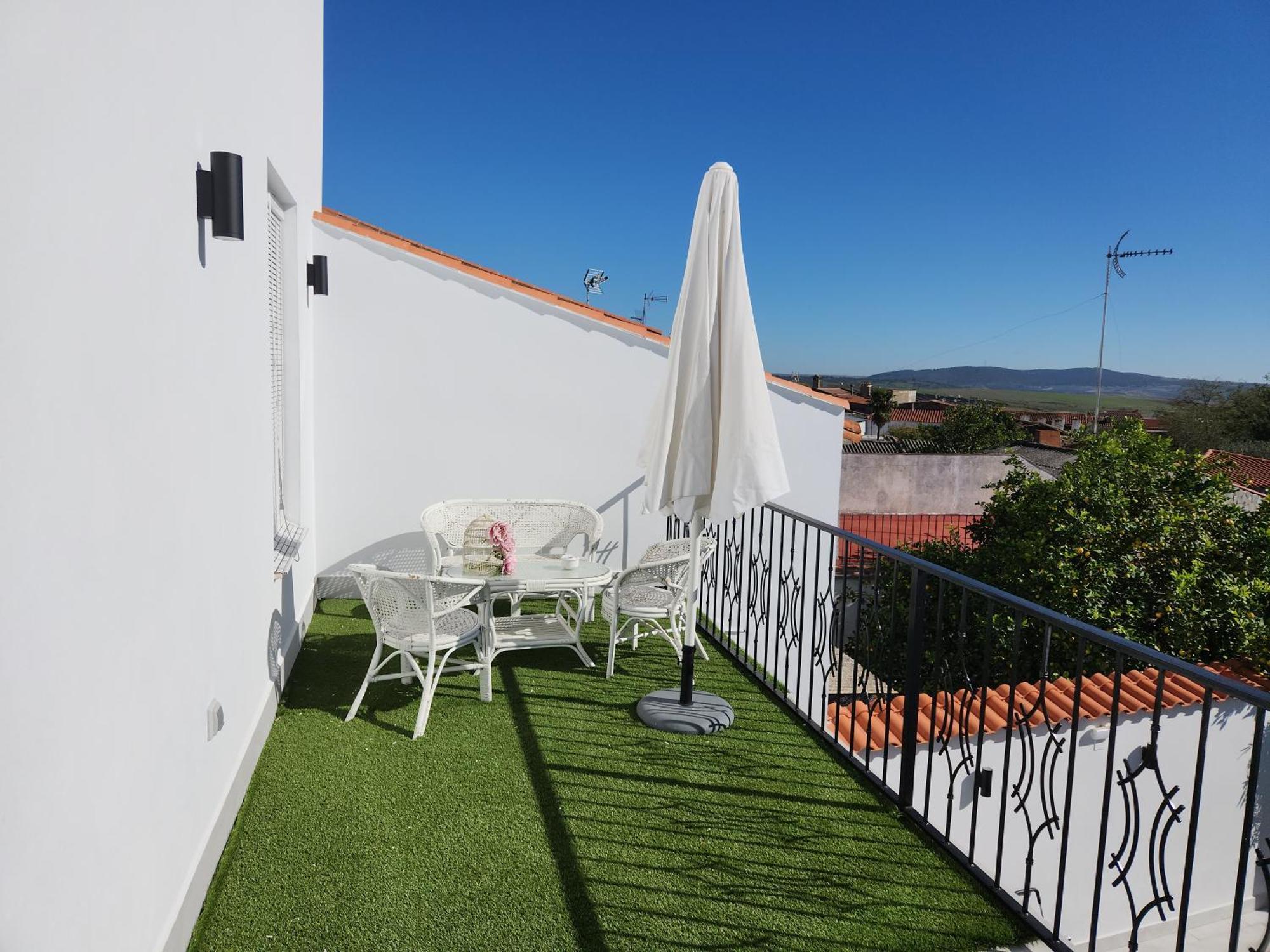 Hotel Boutique Iulia 5 Estrellas Medina de las Torres Exterior foto